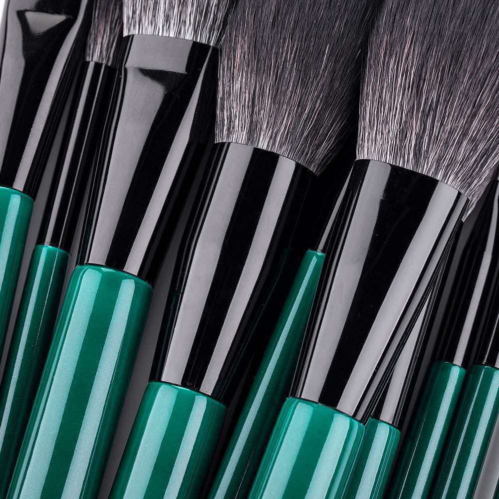 Set Of 12 Green Brushes